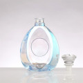 Leere Brandy Blue Glasflasche